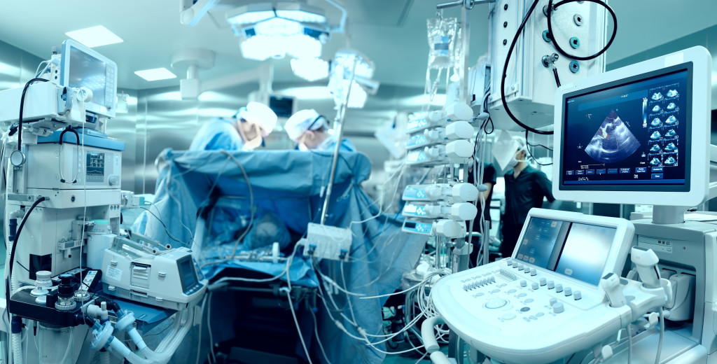 operating room data exceeds human cognition capacity and working memory